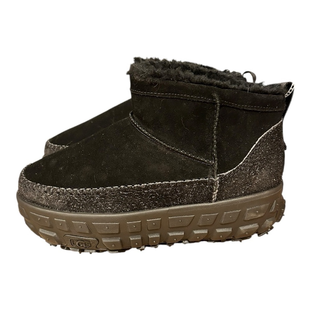 NWOT UGG Venture Daze Ultra Mini Cozy boots Black W10 M11 - Picture 5 of 6